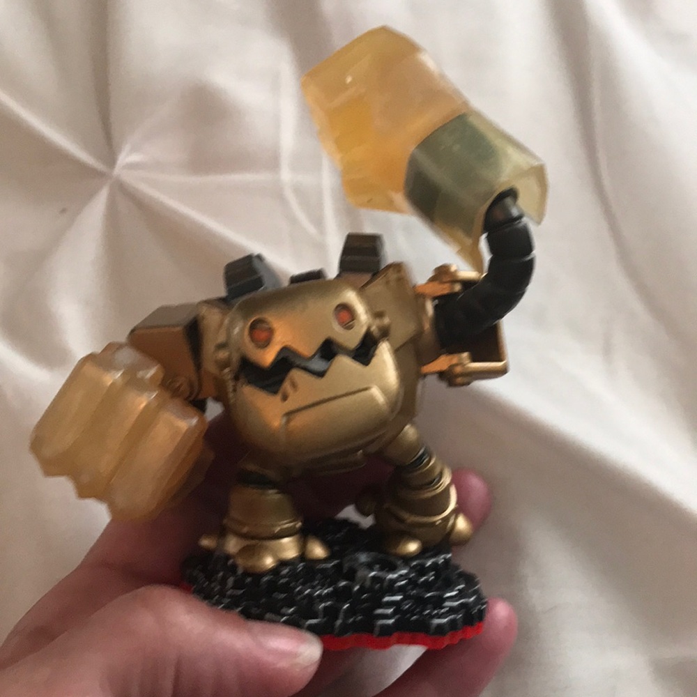 Jaw Breaker Skylanders character